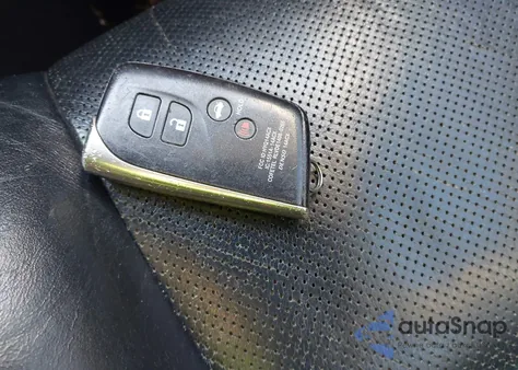 2013 Lexus Ls 460 z USA, uszkodzony, nr VIN JTHBL5EF3D5121560